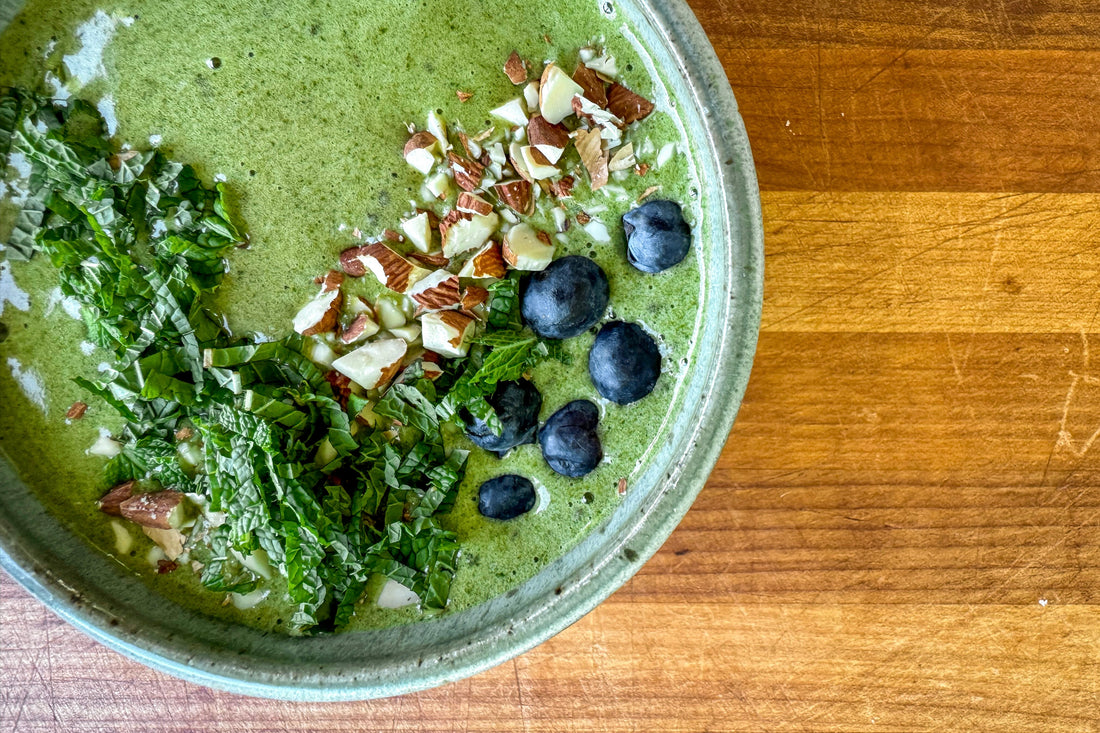 Spinach-Matcha Smoothie Bowl